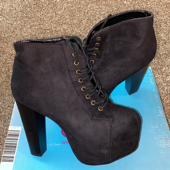 Speed Limit 98 Booties - Picture 2 of 2